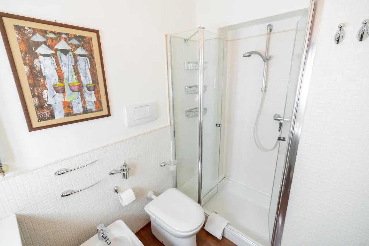 Apartament Terrazza Garibaldi By Postcardsfrom Werona