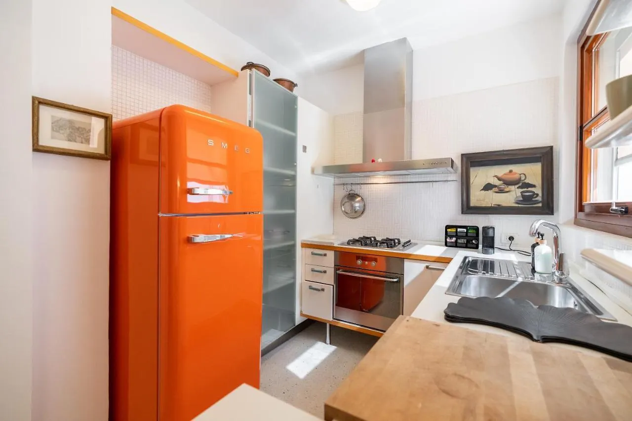 Apartament Terrazza Garibaldi By Postcardsfrom Werona