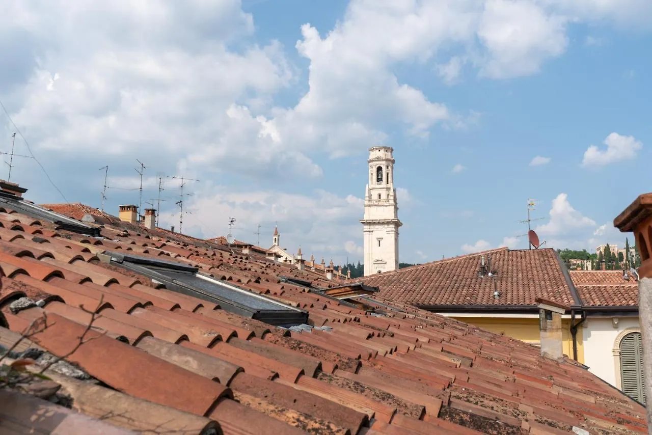 Appartamento Terrazza Garibaldi By Postcardsfrom Verona Italia