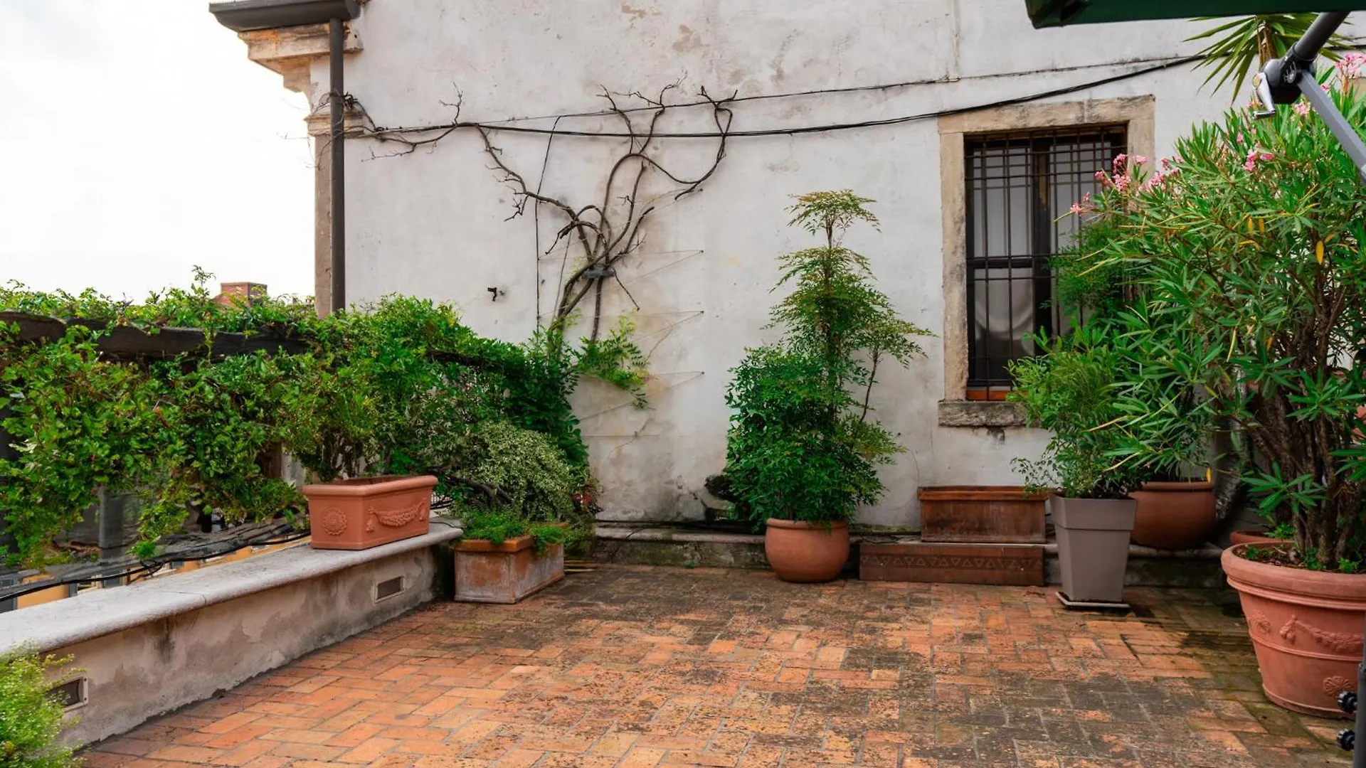 Appartamento Terrazza Garibaldi By Postcardsfrom Verona Italia